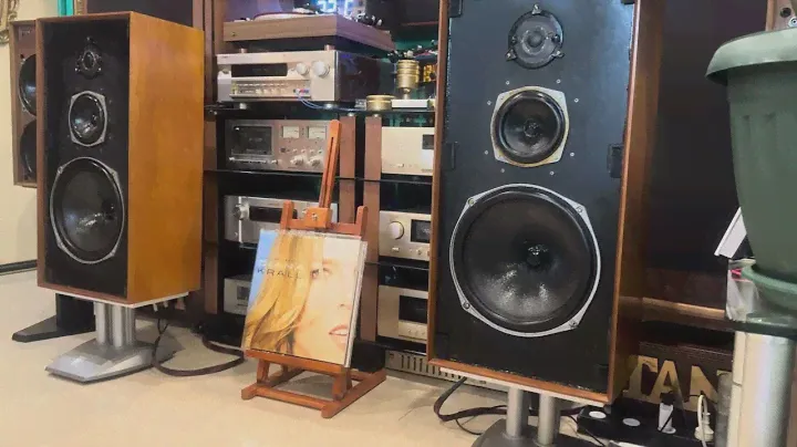 Celestion Ditton 44 Monitor Speakers - Diana Krall Jazz In 4K